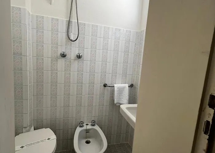 Hotell Till Rimini