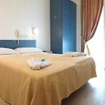 Till Hotel