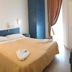 Till Hotel